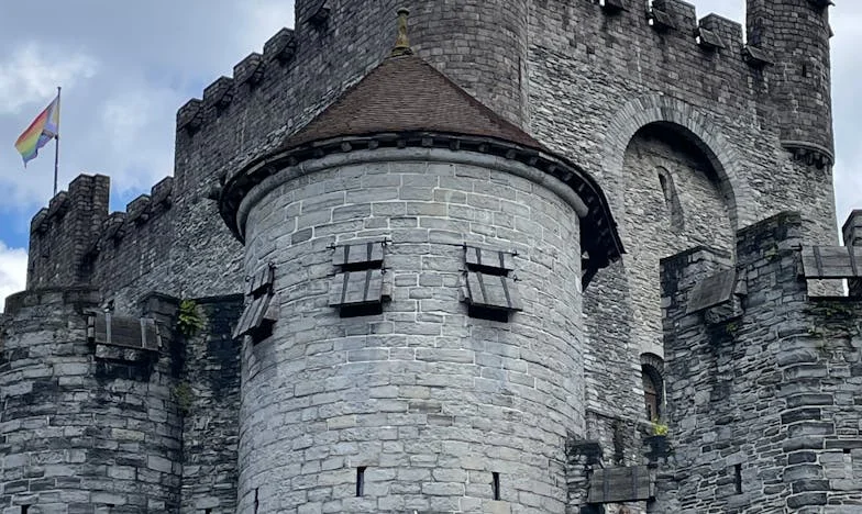 Dom, który miał być naszym szczęściem – jak prezent ślubny wystawił naszą miłość na próbę