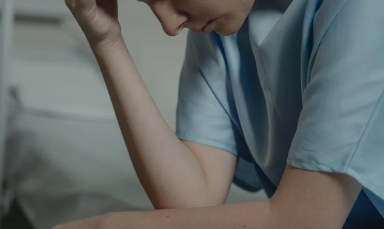 Kiedy teściowa zamieszkała z nami – historia rozpadu polskiej rodziny