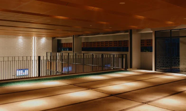 „Zdecydowaliśmy się na skromny ślub, ale teściowa miała inne plany. Czyje marzenia są ważniejsze?”