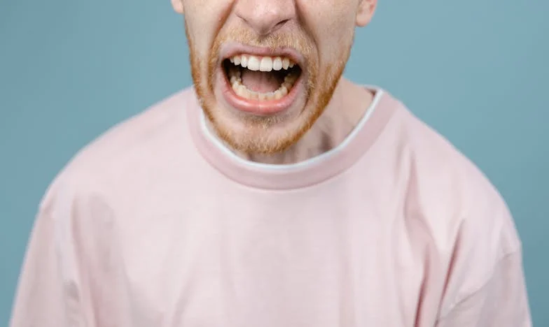 Kiedy Ola Kazała Mi Spać na Kanapie – Ale To Przecież Moje Mieszkanie!