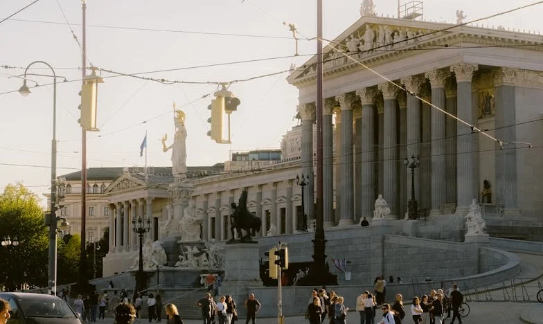 „Mój syn nie będzie służącym w tym domu!” – Historia rodziny rozdartej między oczekiwaniami a marzeniami