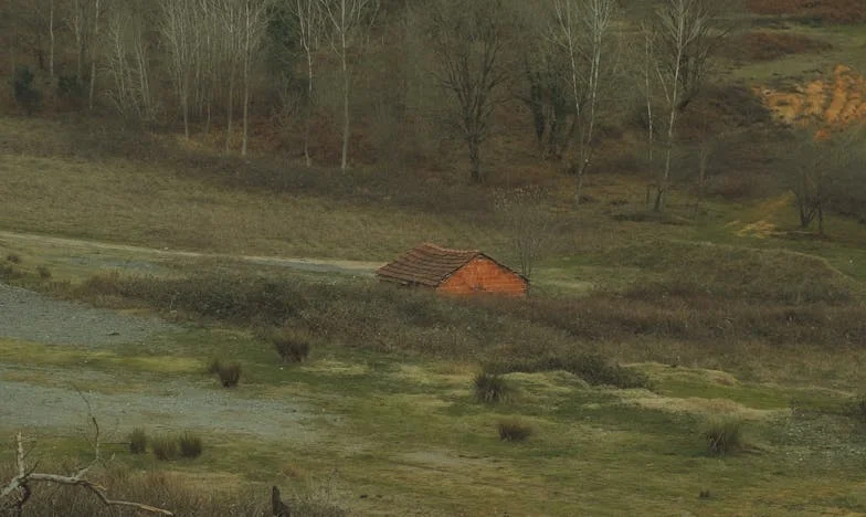 Ciężar szklanki wody: Opowieść o tym, co nosimy w sobie
