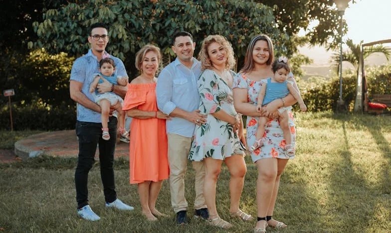 „Przepraszam, ale od dziś ona też z nami mieszka…” – Moja walka o własne granice w polskiej rodzinie