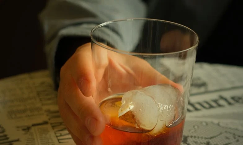 Ukryłam Córkę w Kuchni Rezydencji—To, Co Zrobił Mój Szef, Zmieniło Wszystko