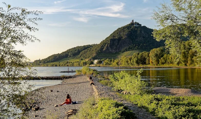 Upadłam na rodzinnym obiedzie ze zmęczenia, bo mój mąż nie pomagał mi z naszym dzieckiem – Czy to koniec naszej rodziny?