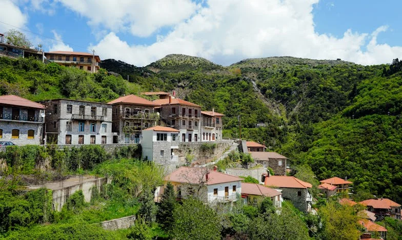 Kad ljubav pređe granice: Priča o Lejli i Ivanu