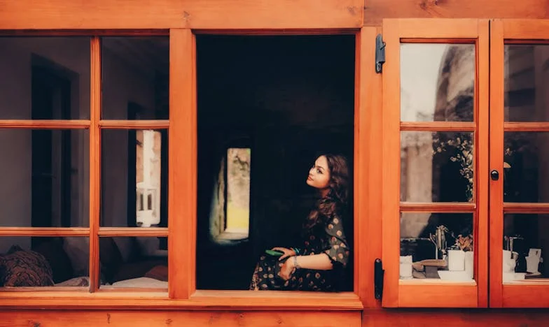 Kad vrata zalupaju: Ispovijest jedne snahe