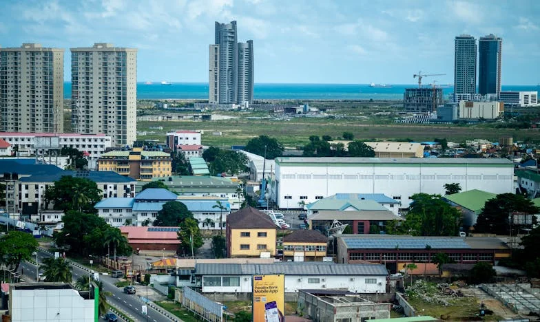 Kuća na raskršću: Priča o nasljedstvu, obitelji i povjerenju