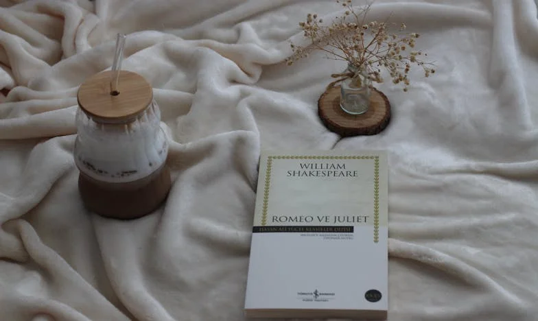 Obećanja pod ruševinama: Priča o izgubljenom povjerenju