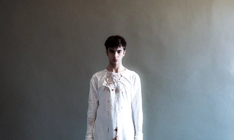 Kad se sin vrati kući: Srce između ljubavi i granica