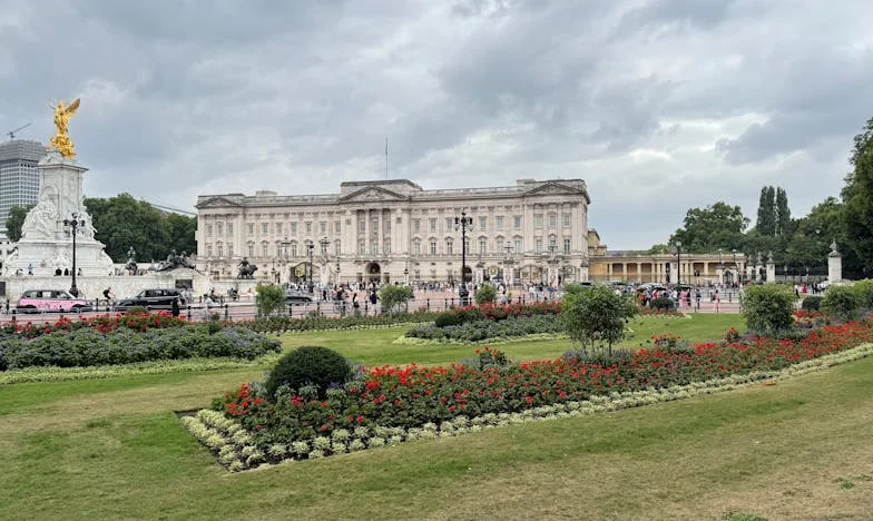 Dvadeset godina tišine – Priča o susjedstvu, ponosu i oprostu