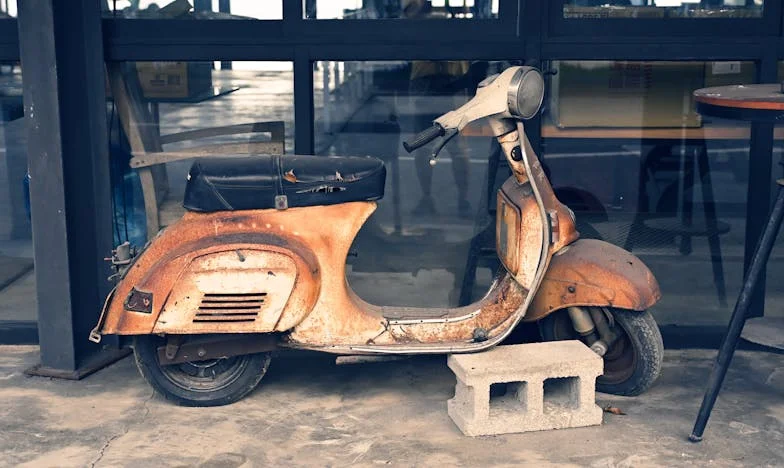 Sveća na vjetru: Moj život između izdaje i oproštaja