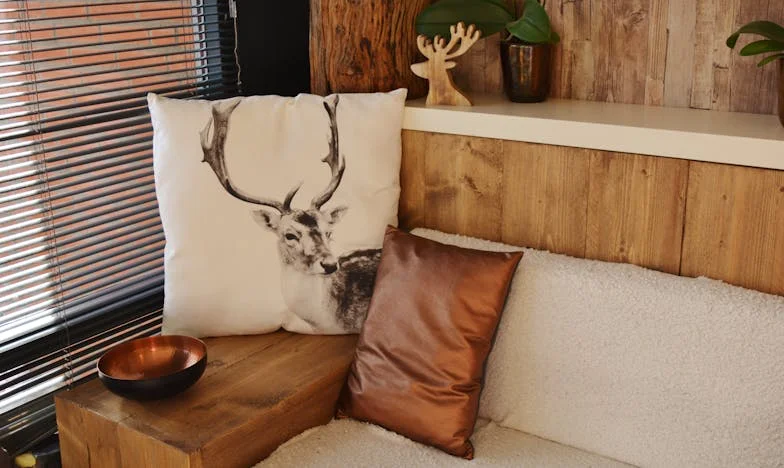 Između čekića i nakovnja: Kad mi je svekrva postala najveći neprijatelj