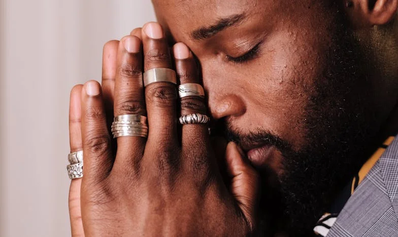 Jedna soba, četiri života: Priča o odgovornosti i ljubavi