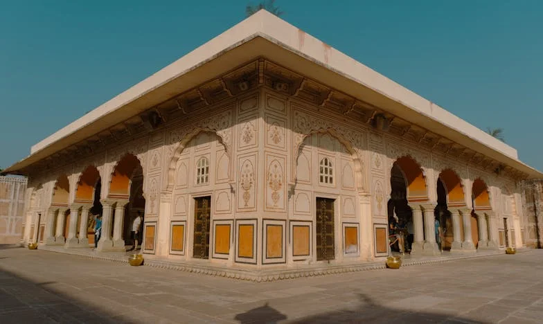 Bakin lonac i hladnoća svijeta: Priča o dostojanstvu i ljubavi