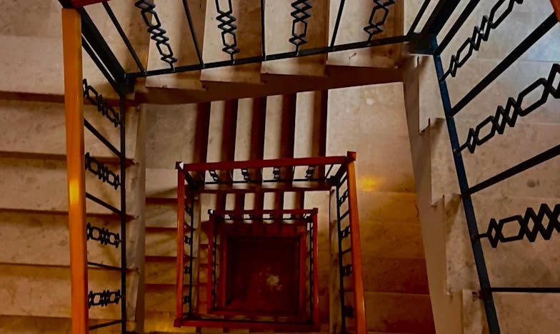 Između Dva Doma: Srce na Dva Mjesta