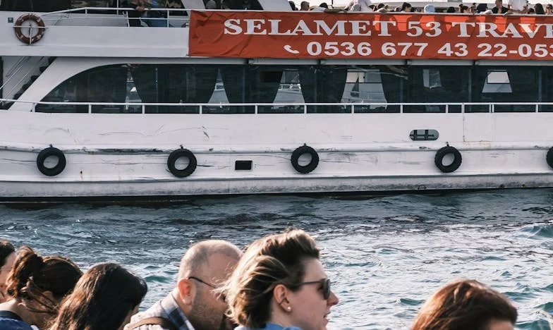 Kad ti se svijet sruši u jednom pozivu: Priča o izdaji i hrabrosti