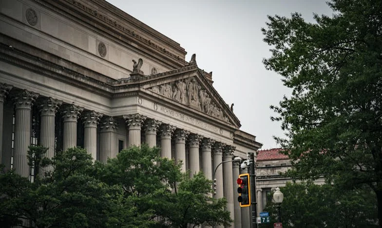 Kuća mog brata, a srce moje majke: Borba za dom i dostojanstvo