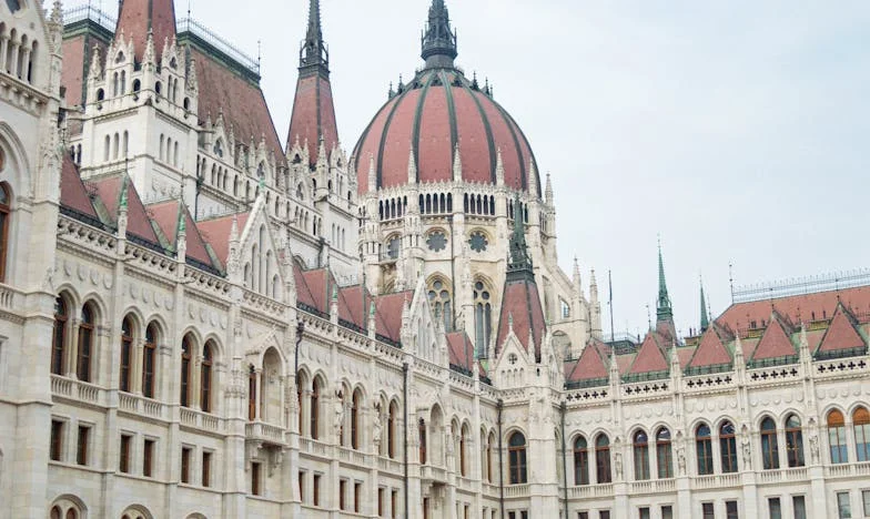 Pod istim krovom: Bitka za poštovanje i vlastiti mir