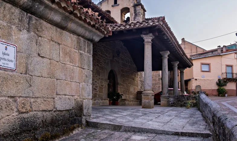 Tajni Dug: Priča o Povjerenju, Obitelji i Prešućenim Istinama