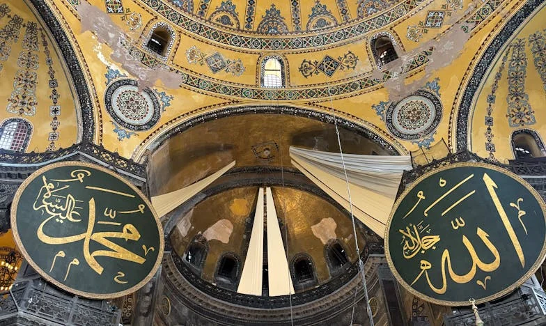 Kad Ljubav Postane Računica: Večere, Prijatelji i Granice