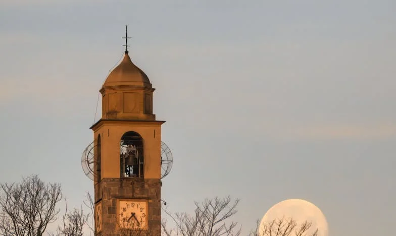 Ljubav u pedesetima: Kad srce ne pita za godine, ali obitelj pita za sve