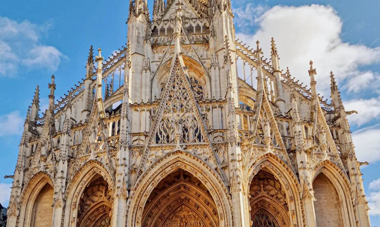 Nevidljivi zid luksuza: Priča jedne zagrebačke obitelji