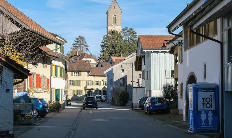 Nevidljive pukotine: Kako me svekrva spasila od samouništenja