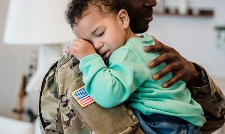 „Ivana, od danas spavaš u hodniku” – Priča majke koja je postala strankinja u vlastitom domu