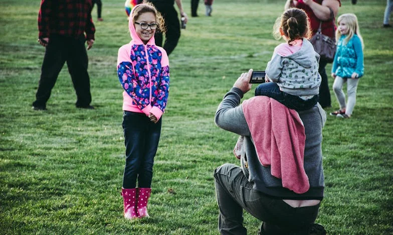 Kad poziv vlastite kćeri boli više od tišine: Priča o ljubavi, razočaranju i nadi