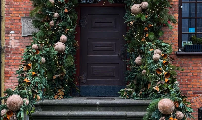 Krv ili novac: Priča o izdaji pod istim krovom