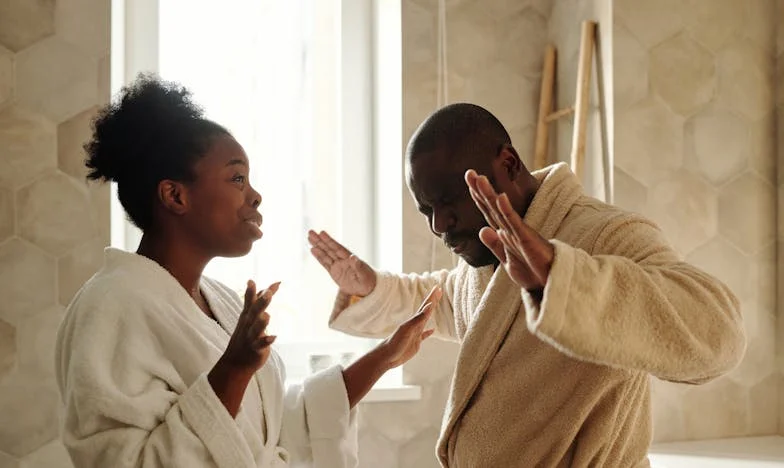 Nikad Nisam Mislila Da Će Mi Roditelji Zatvoriti Vrata: Noć Kad Sam Ostala Sama