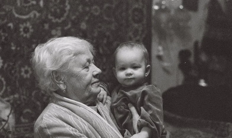 Osam mjeseci pod pritiskom: Jesam li zaista samo bankomat vlastitim roditeljima?