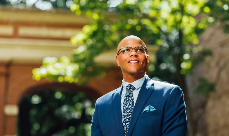 Rekla je da ćemo umrijeti od gladi bez njega. Godinu dana kasnije, bila sam vlasnica njegove firme.