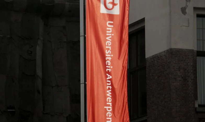 Kuća na tuđem zemljištu: Priča o obećanjima i granicama