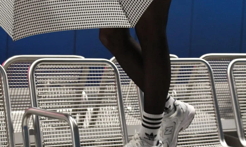 Vacsorák, amelyek mindent megváltoztattak: Egy anya, egy fiú és egy meny története a régi szokások árnyékában