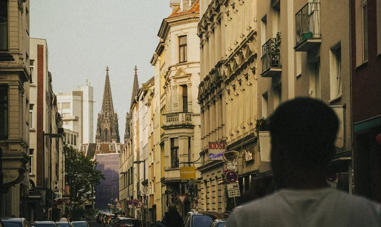 „A fiam és az unokáim ritkán hívnak: úgy érzem, már nincs rám szükségük” – Egy magyar nagymama vallomása