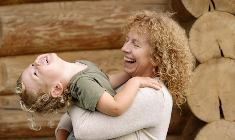 „Nem vagyok ingyen bébiszitter, csak mert GYES-en vagyok!” – Amikor a család összefog ellened