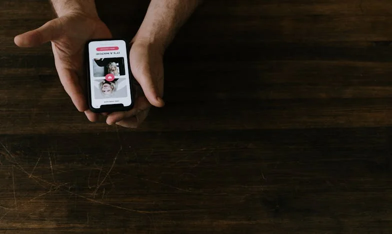 Titok a fal mögött: Egy magyar házvezetőnő vallomása