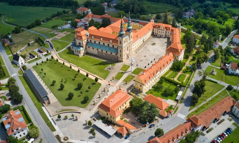 Szeretem a nagyapámat, de a nagymamám sosem fogadott el: Egy budapesti unoka vallomása