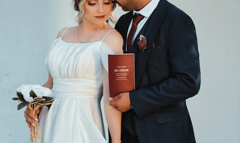 “Ayşe, ben İzmir’deyim, çocuklar annemde. Lütfen, affet ve anla!” – Tükenmiş Bir Annenin İtirafı