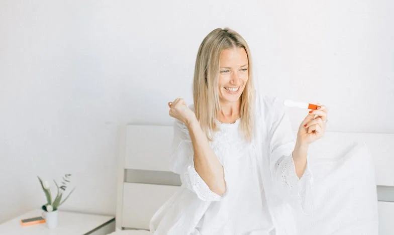 Kocam İş Seyahatindeyken, Kayınvalidem Beni Evden Kovdu: İhanet ve Cesaret Üzerine Bir Hikaye