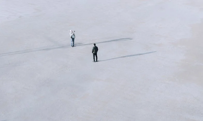 Bir Baba Olarak Kayboluşum: Kızlarımın Sessizliği