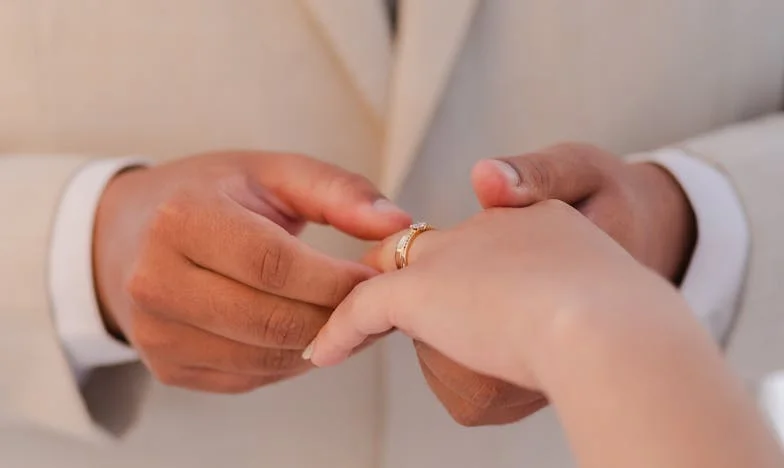 Când totul se prăbușește: Povestea mea după ce am fost alungată din propria casă