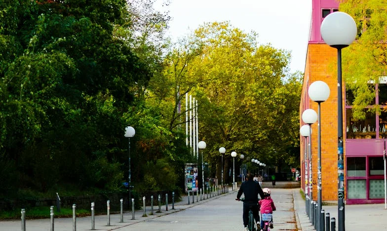 Când am ales să fiu a doua în viața soțului meu: Adevărul despre căsnicia noastră fără copii