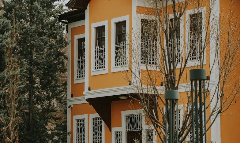 Casa care nu a fost niciodată a mea. Adevărul amar despre o familie ce trebuia să fie adăpostul meu