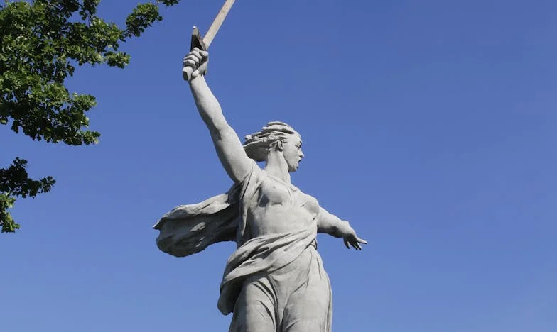 Iartă-mă, bunico, că te-am uitat