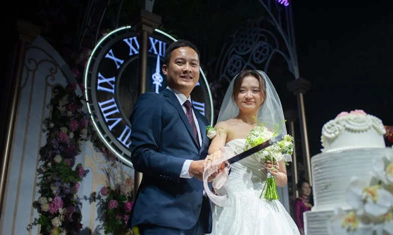 Între Datorie și Libertate: Povestea unui Apartament și a unei Familii Frânte