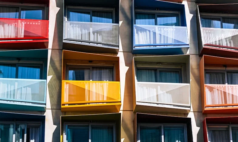 Între două uși: Povestea unei schimbări care mi-a răsturnat viața