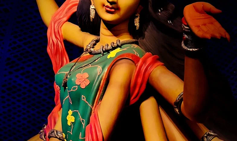 Între reguli și dorințe: Povestea mea cu soacra mea, Maria